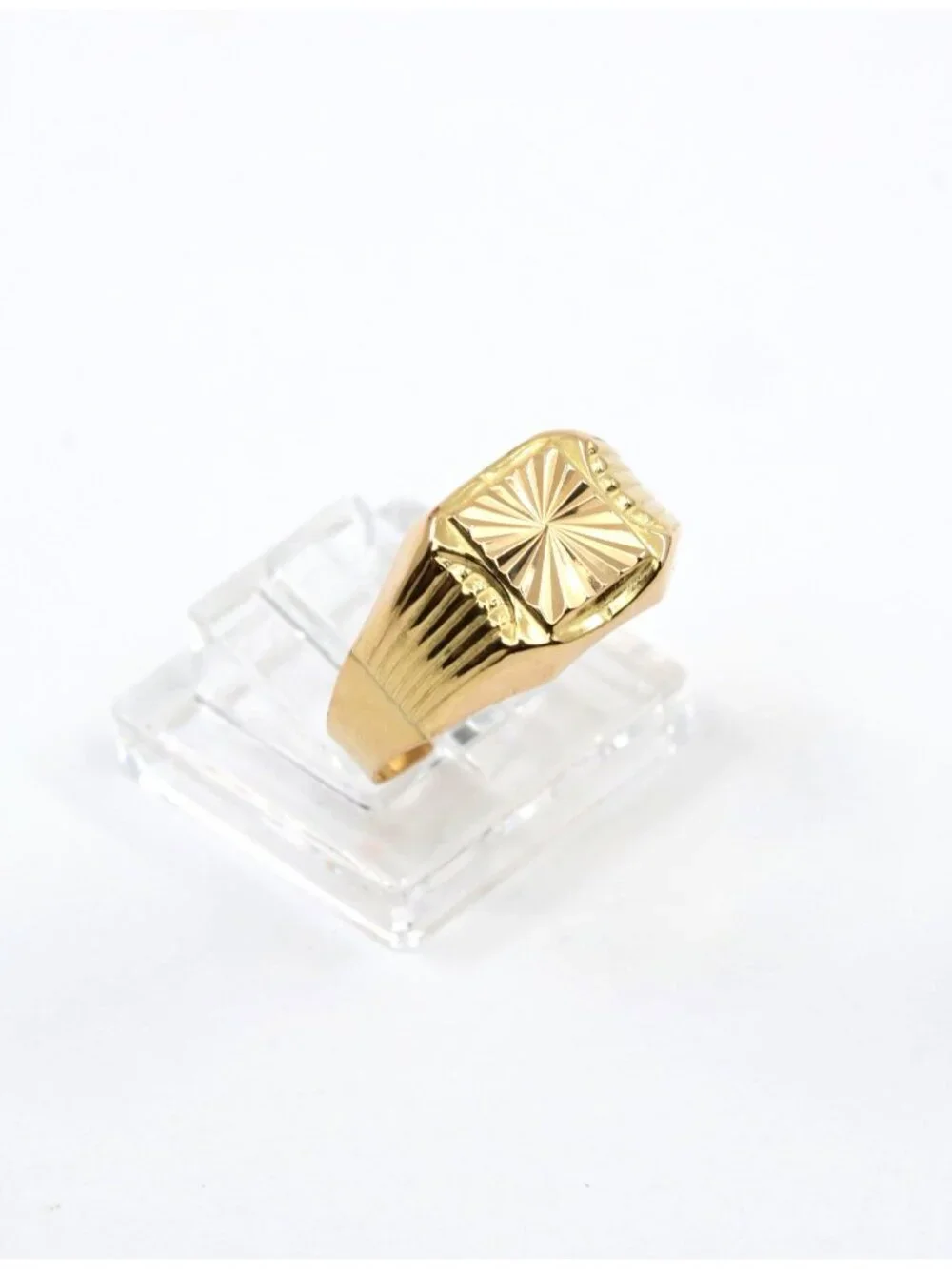 Vintage 18K Solid Yellow Gold Italian Diamond Cut Starburst Signet Ring Size 8.5